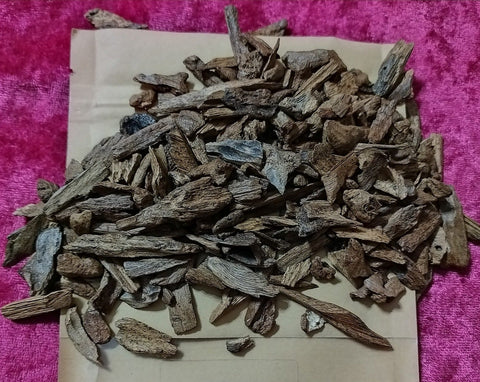 Assam Agarwood Chips Incense Aloeswood Wild Grade Natural Agarwood Chip | Wild Assam Premium Hindi Oudh Chips Wood Incense Agarwood Oud (100g)🪵🥇
