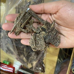 Agarwood Chips Incense Aloeswood Wild Grade Natural Agarwood Chip | Genuine Agarwood Directly From Quang Nam Province of Vietnam Natural Ant Wood Grade A+++ (100g)🪵🥇